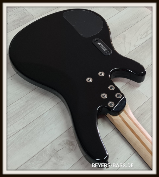 Yamaha TRB 1004 J Black